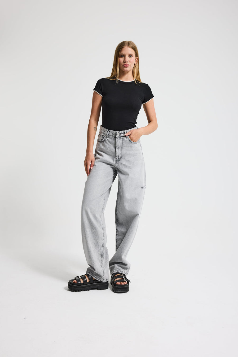 Straight Fit